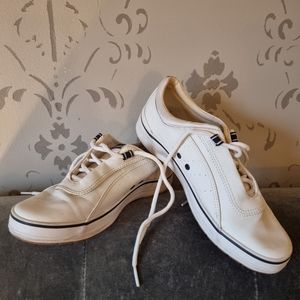 Vintage white leather keds